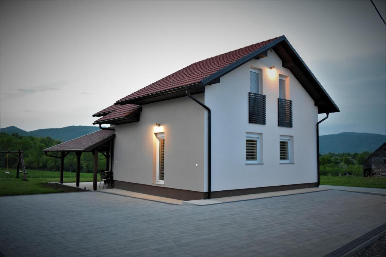 אוטוצאץ Guest House Tonka מראה חיצוני תמונה