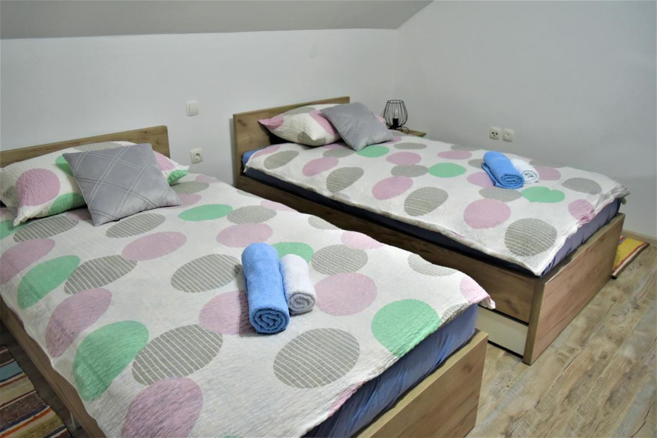 אוטוצאץ Guest House Tonka מראה חיצוני תמונה