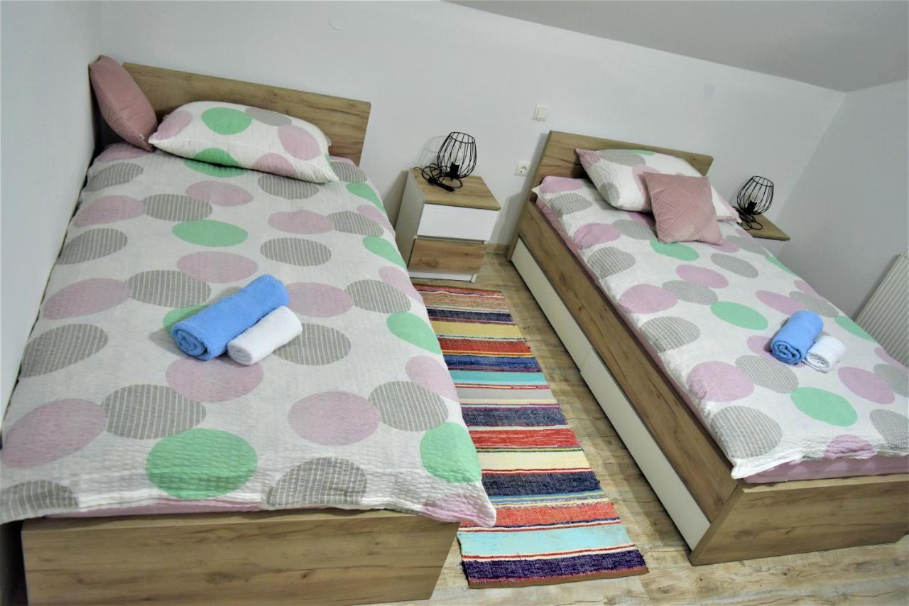 אוטוצאץ Guest House Tonka מראה חיצוני תמונה
