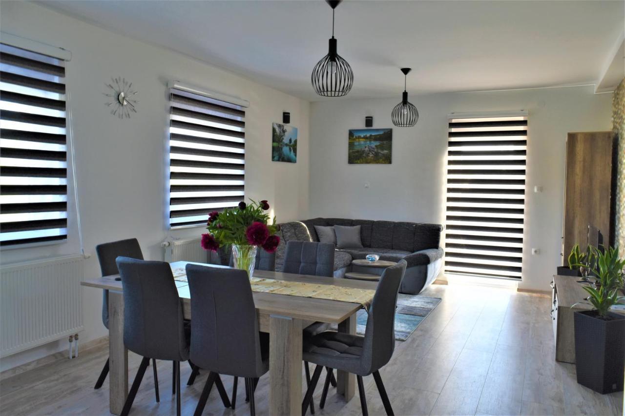 אוטוצאץ Guest House Tonka מראה חיצוני תמונה