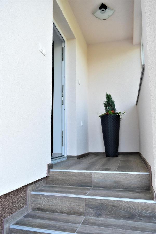 אוטוצאץ Guest House Tonka מראה חיצוני תמונה