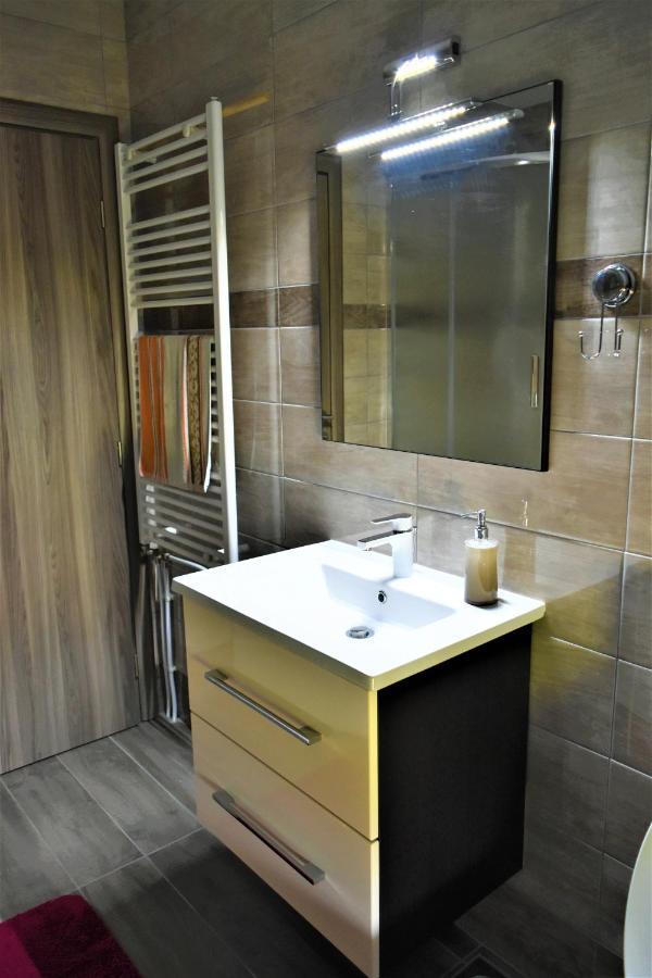 אוטוצאץ Guest House Tonka מראה חיצוני תמונה