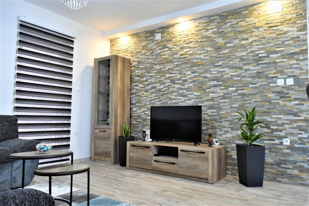 אוטוצאץ Guest House Tonka מראה חיצוני תמונה
