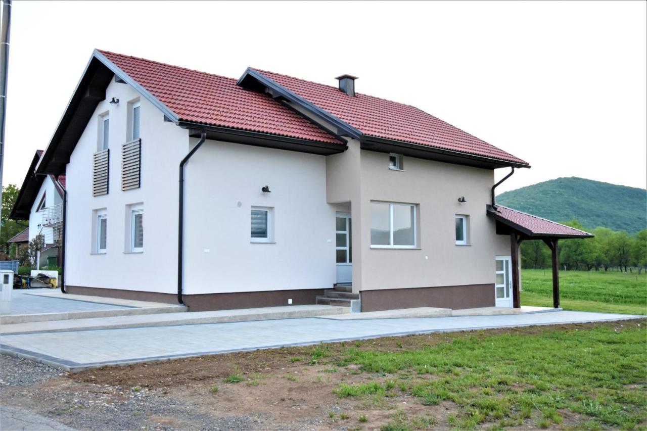 אוטוצאץ Guest House Tonka מראה חיצוני תמונה